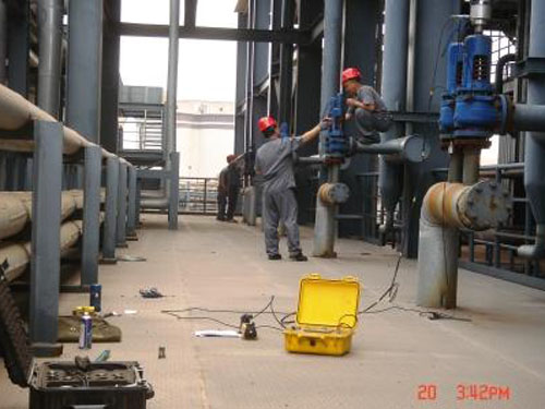 安全閥在線校驗(yàn)現(xiàn)場(chǎng)照片